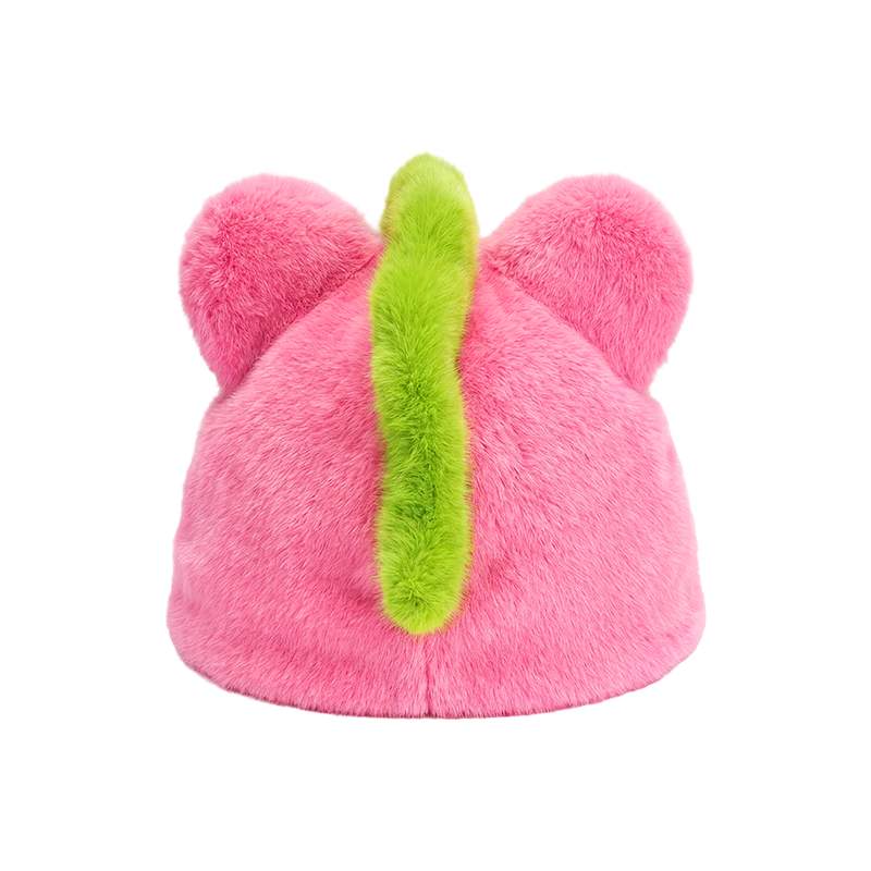 Unicorn merah muda dengan topi surai hijau
